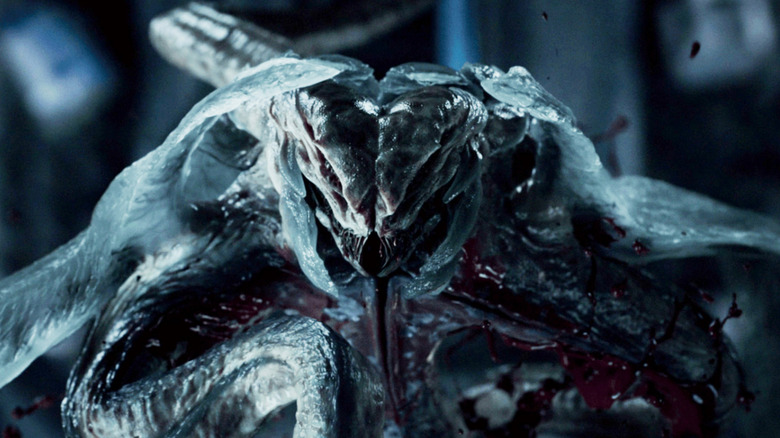 Calvin looks at its prey before attacking in "Life" (2017)