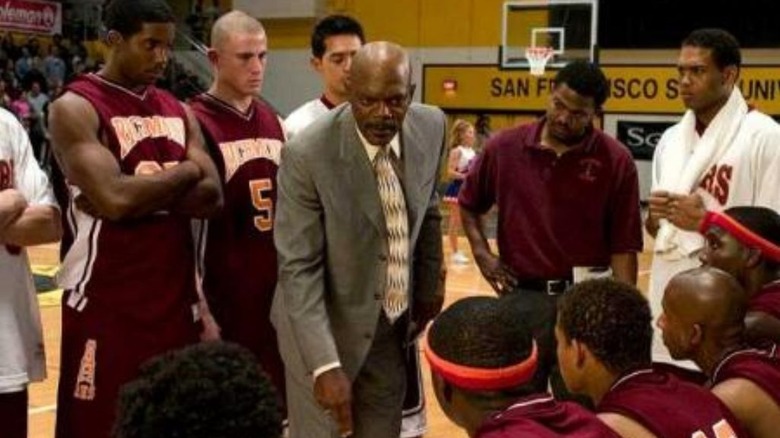 Coach Carter (Samuel L. Jackson) gives his team a pep talk