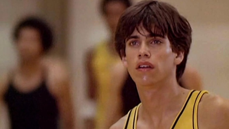 Henry (Robby Benson) prepares to take a shot in One on One