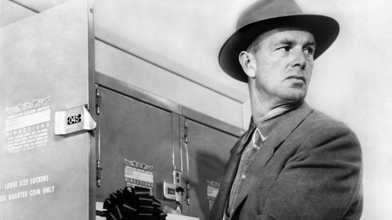 Johnny Clay robs a safe in 'The Killing' (1956)