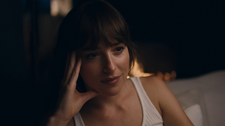 Julie sits in silence in Splitsville