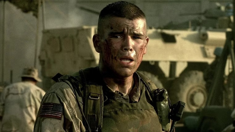 Eversmann looks back in horror in Black Hawk Down (2001)