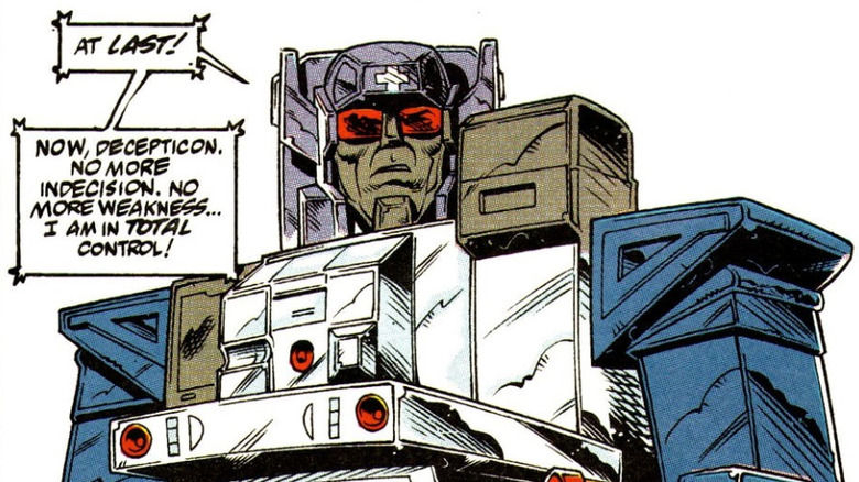 Fortress Maximus looking determined in The Transformers