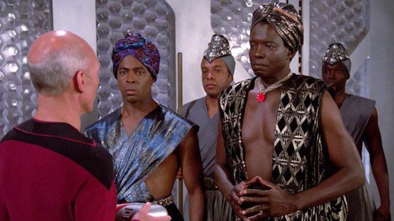 Lutan leads a delegation to the Enterprise in "Star Trek: The Next Generation" (1987-1994)
