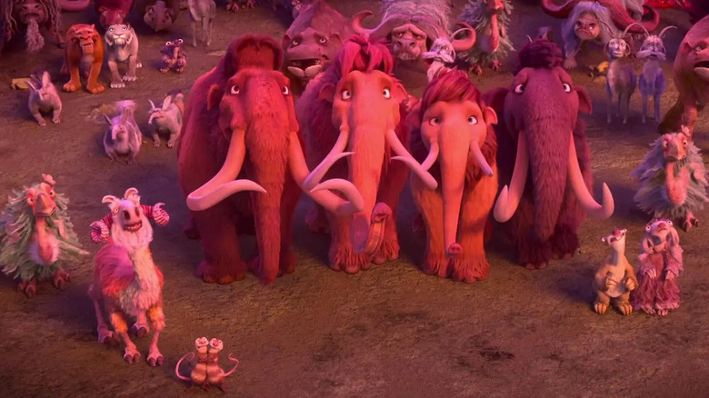 Animals watching the asteroid approach Earth in "Ice Age: Collision Course"