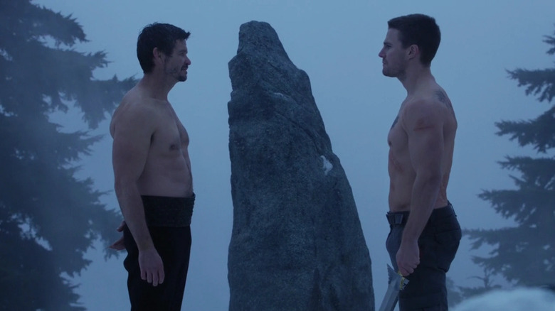 Arrow prepares for a duel