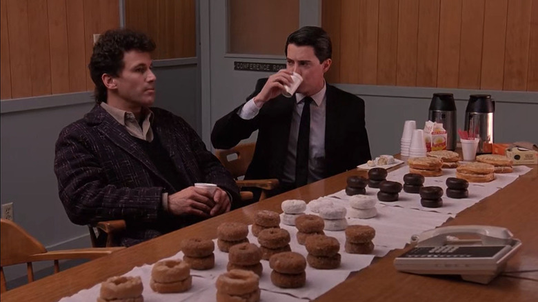 Dale Cooper and Harry Truman talk over donuts
