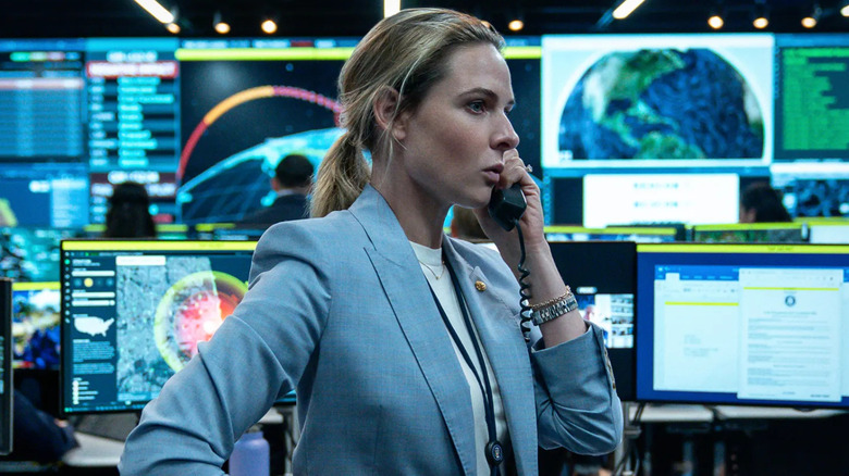 Captain Olivia Walker on the phone in A House of Dynamite