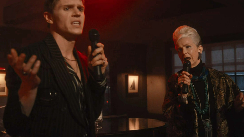 Austin and Belle karaoke duet