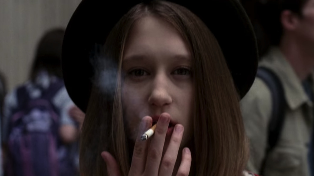 Tassia Farmiga smoking