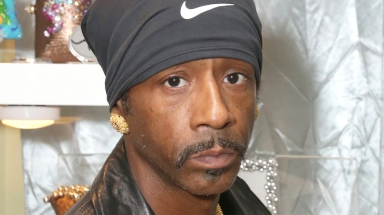 Katt Williams posing