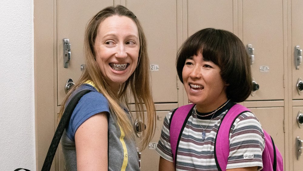 Anna Konkle and Maya Erskine in PEN15