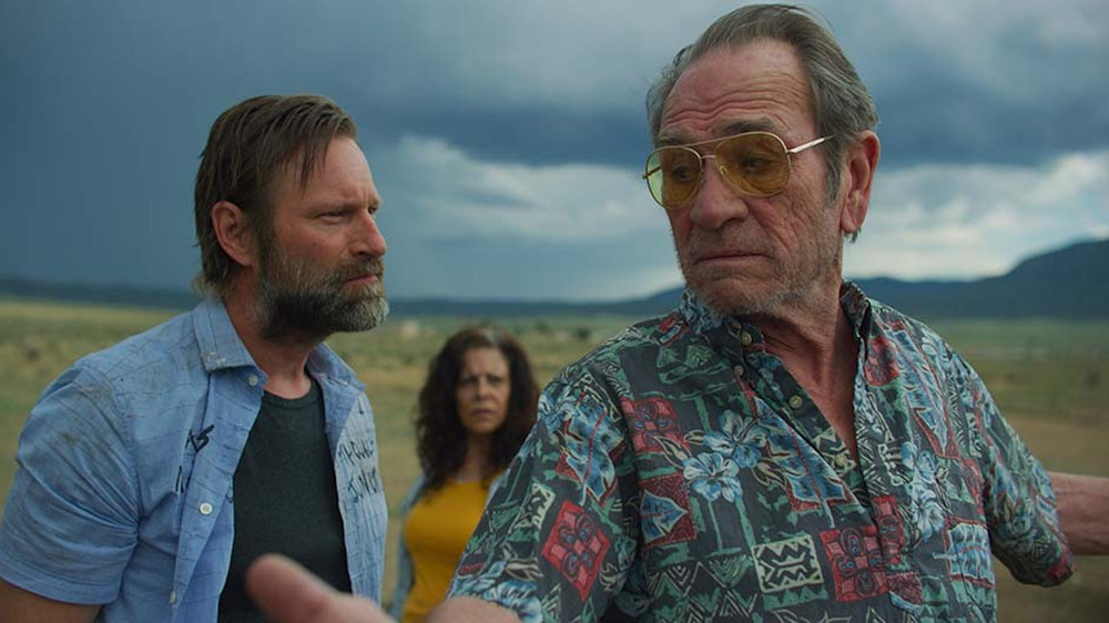 Aaron Eckhart and Tommy Lee Jones in Wander