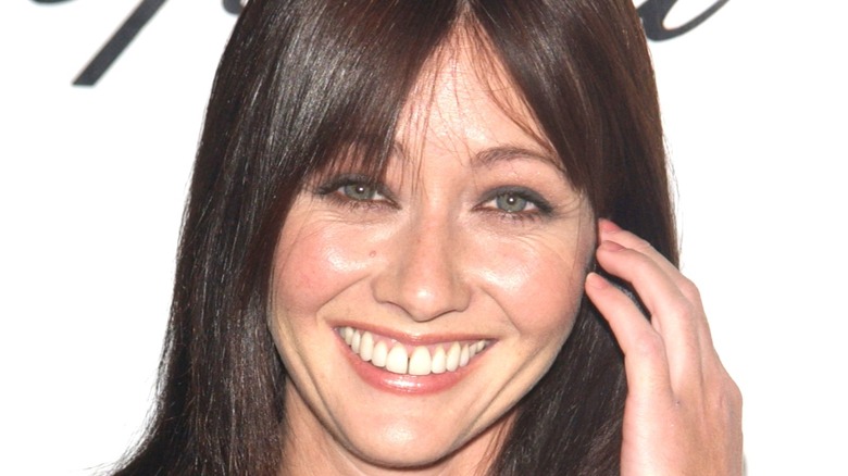 Shannen Doherty smiling