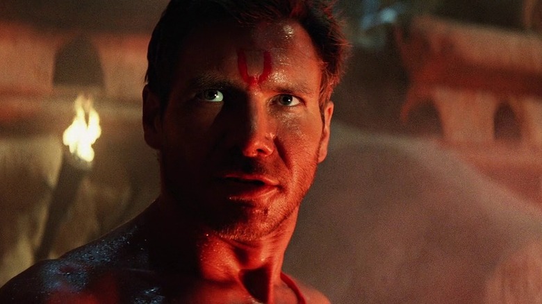 Harrison Ford in a dangerous situation
