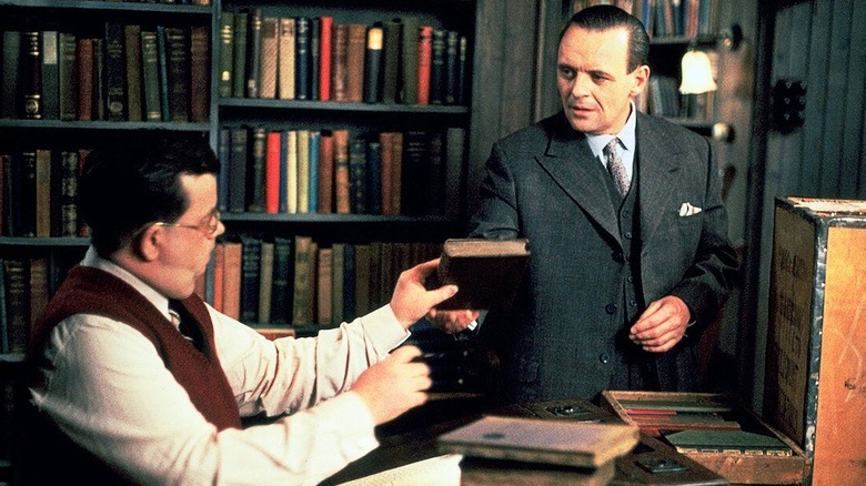 Anthony Hopkins with book