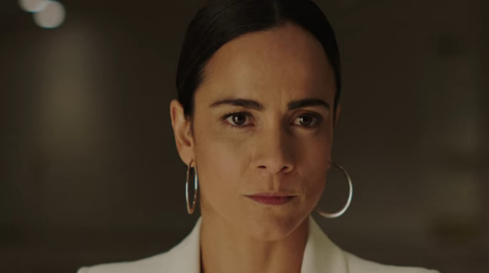 Alice Braga acting in Queen of the South