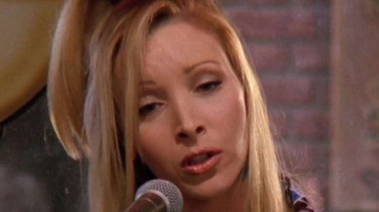 Phoebe Buffay singing into mic