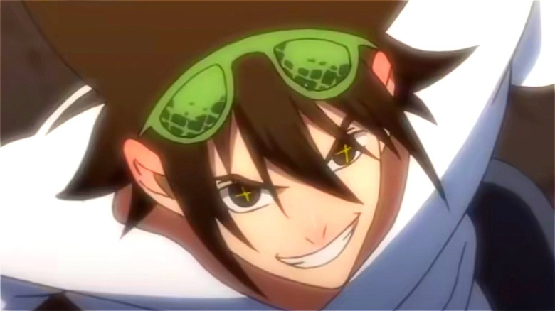 Mori Jin with green glasses