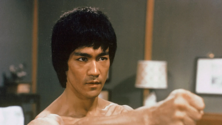 Bruce Lee fighting pose