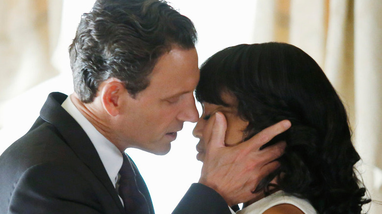 Olivia Pope and Fitz kissing