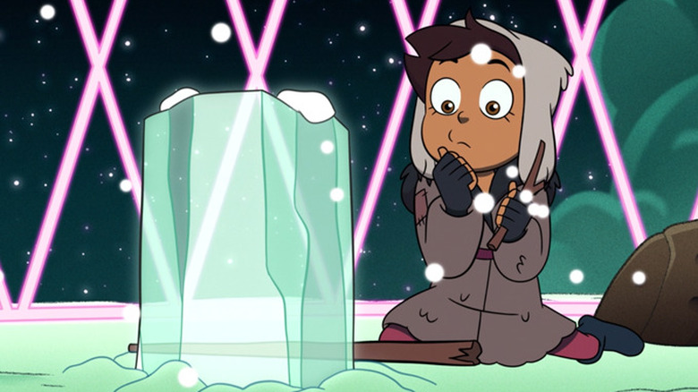 Luz looking at ice