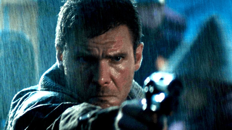 Rick Deckard pointing gun