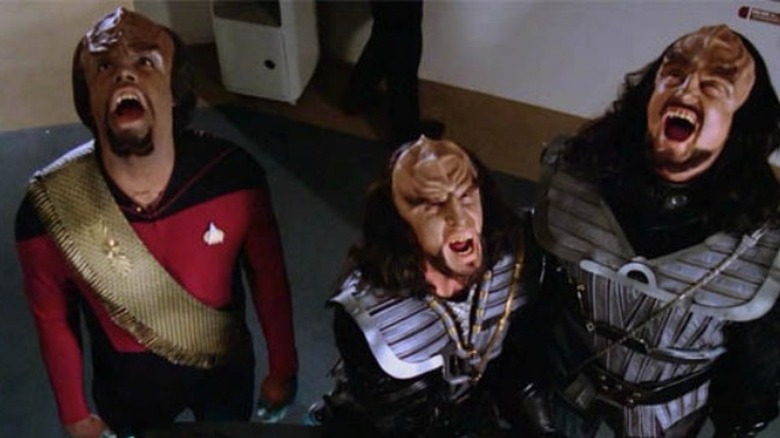Worf and Klingons screaming