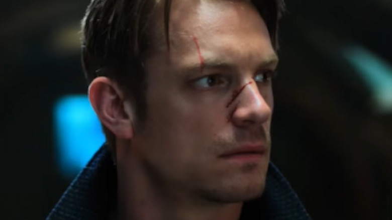 Joel Kinnaman cut face Altered Carbon