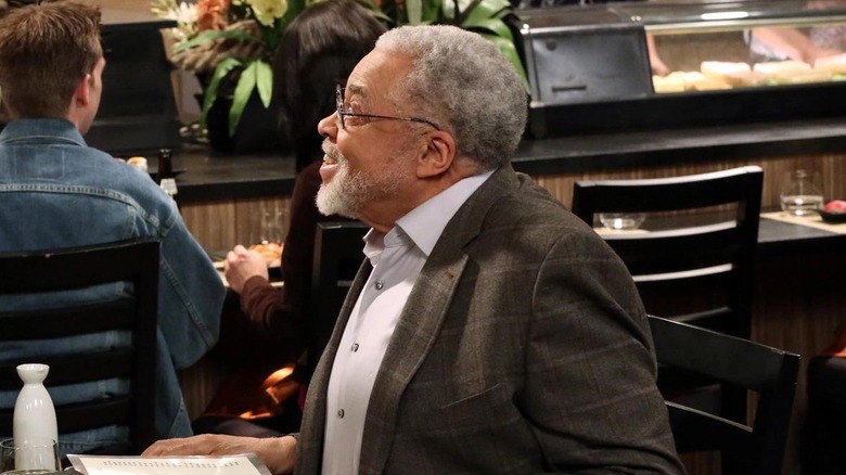 James Earl Jones at a restaurant in "The Big Bang Theory" (2007-2019)