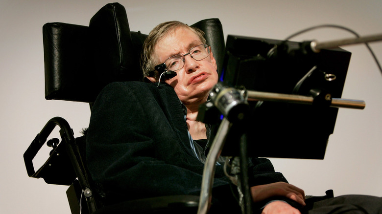 Stephen Hawking delivers a speech in London