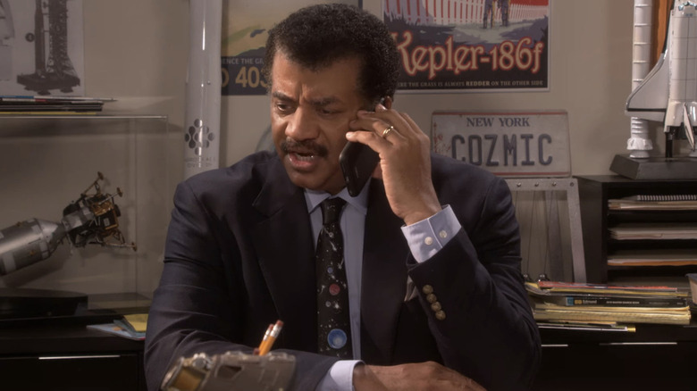 Neil DeGrasse Tyson on phone