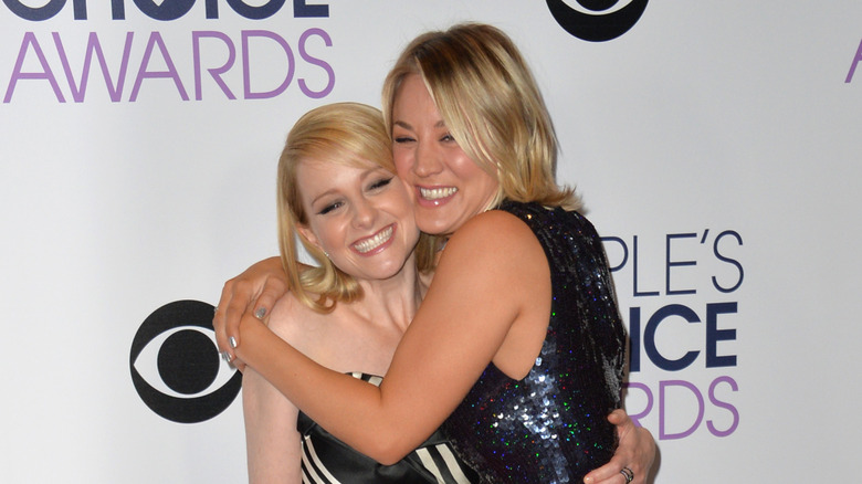 Kaley Cuoco hugs Melissa Rauch
