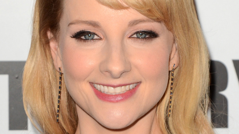 Melissa Rauch smiling 