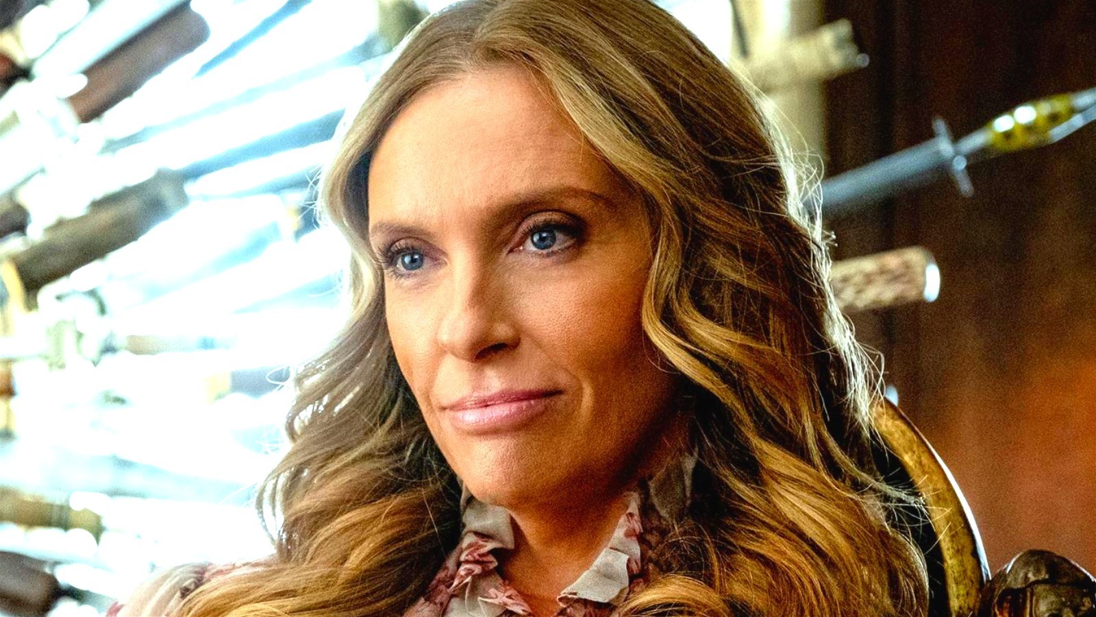 The Big Clue Everyone Missed Early In Knives Out