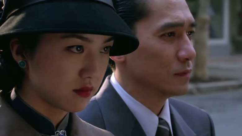   Tang Wei en Tony Leung Chiu-Wai wandelen