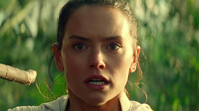 Close-up Rey looking shocked