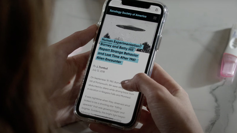 Article on a phone