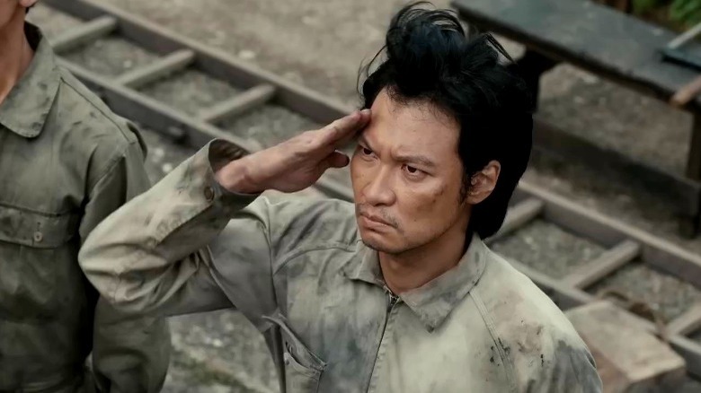 Tachibana saluting
