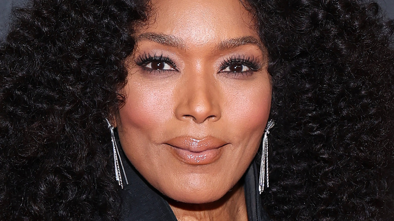 Angela Bassett at Wakanda Forever premiere 