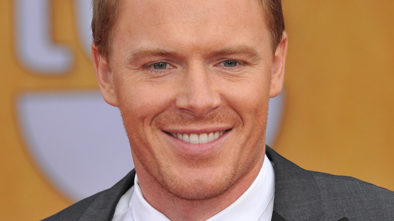 Diego Klattenhoff Face Yellow Background