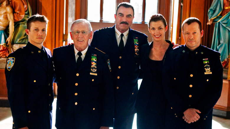 The Reagan family posing together