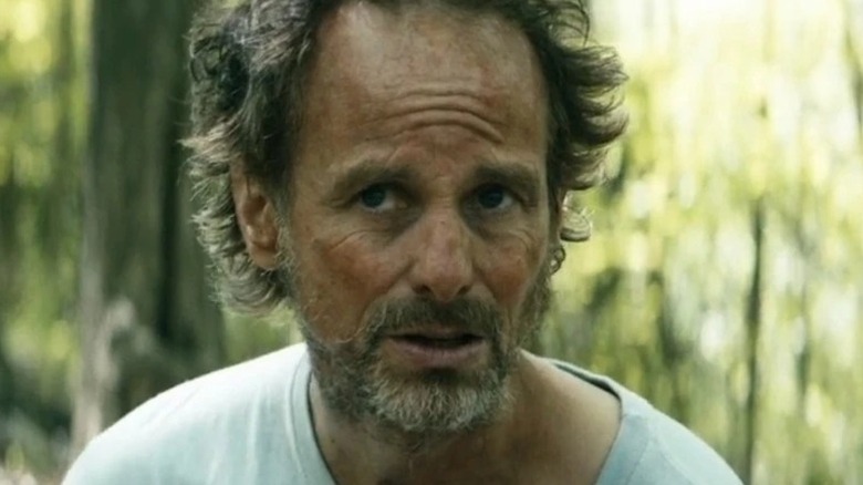 Mindstorm looking scruffy and wearing a white T-shirt on The Boys