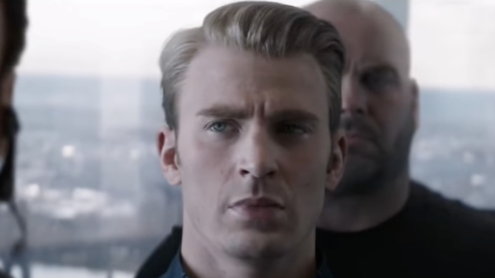 The Captain America Scene In Avengers Endgame That Has Mcu Fans Scratching Their Heads