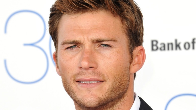 Scott Eastwood squinting