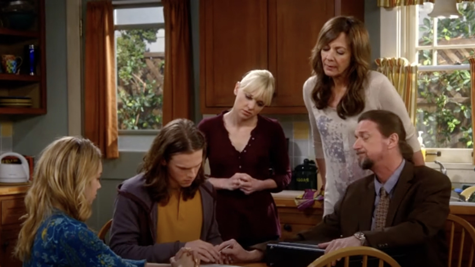 The Character From CBS' Mom That Truly Divided The Fanbase