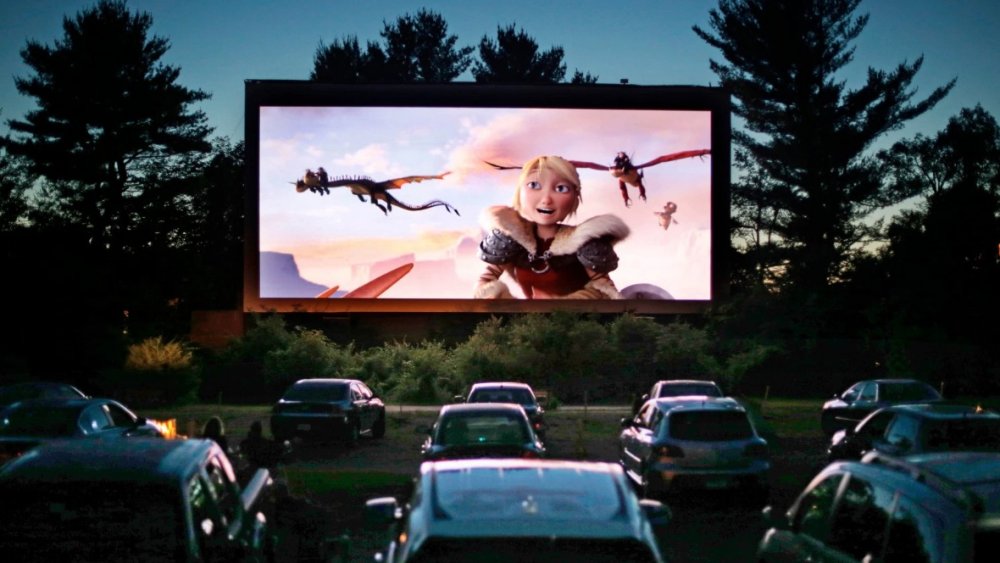 The Coolest Drive-in Theaters In America