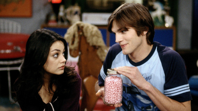 Jackie and Kelso talking