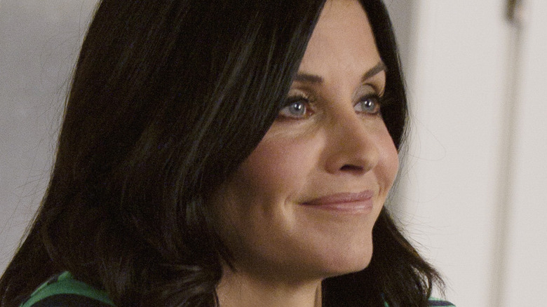 Courteney Cox smiling