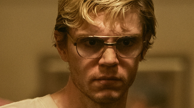 Evan Peters as Dahmer looking ahead